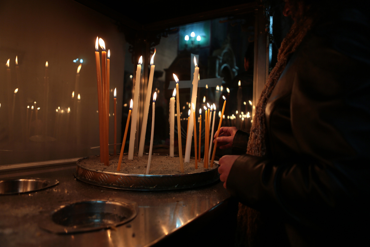 Πασχαλινό γεύμα αγάπης από τον δήμο Πειραιά σε άστεγους της πόλης