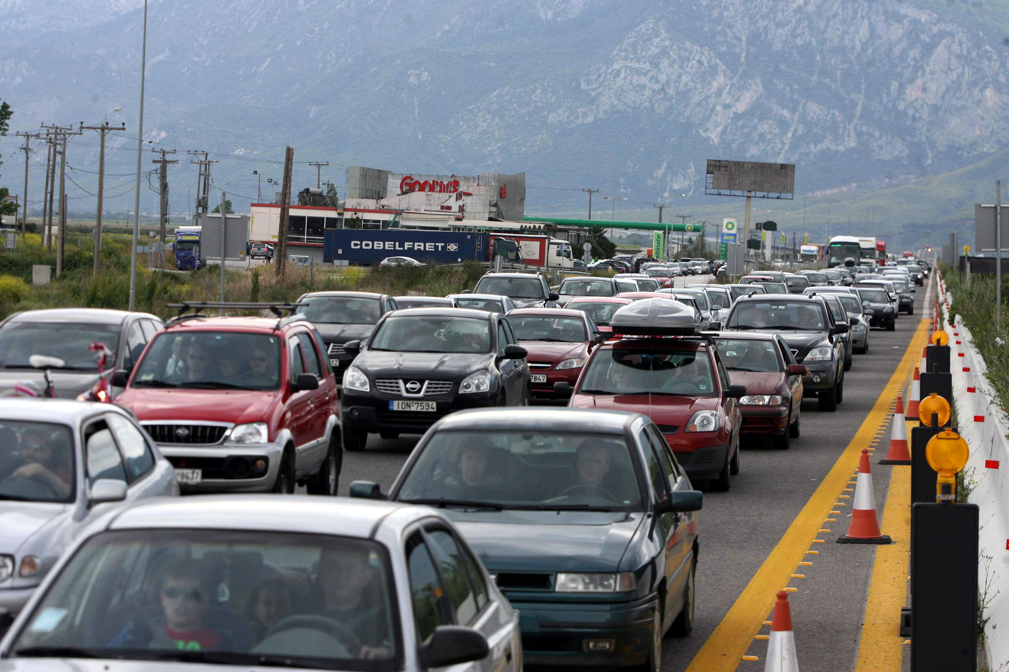Τα μέτρα της Τροχαίας για την Δευτέρα και την Τρίτη του Πάσχα