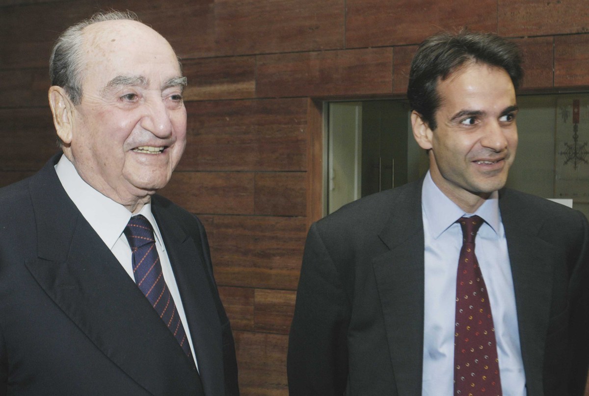 Εκλογές ΝΔ: Ο Κυριάκος πάει στον πατέρα του Κωνσταντίνο Μητσοτάκη