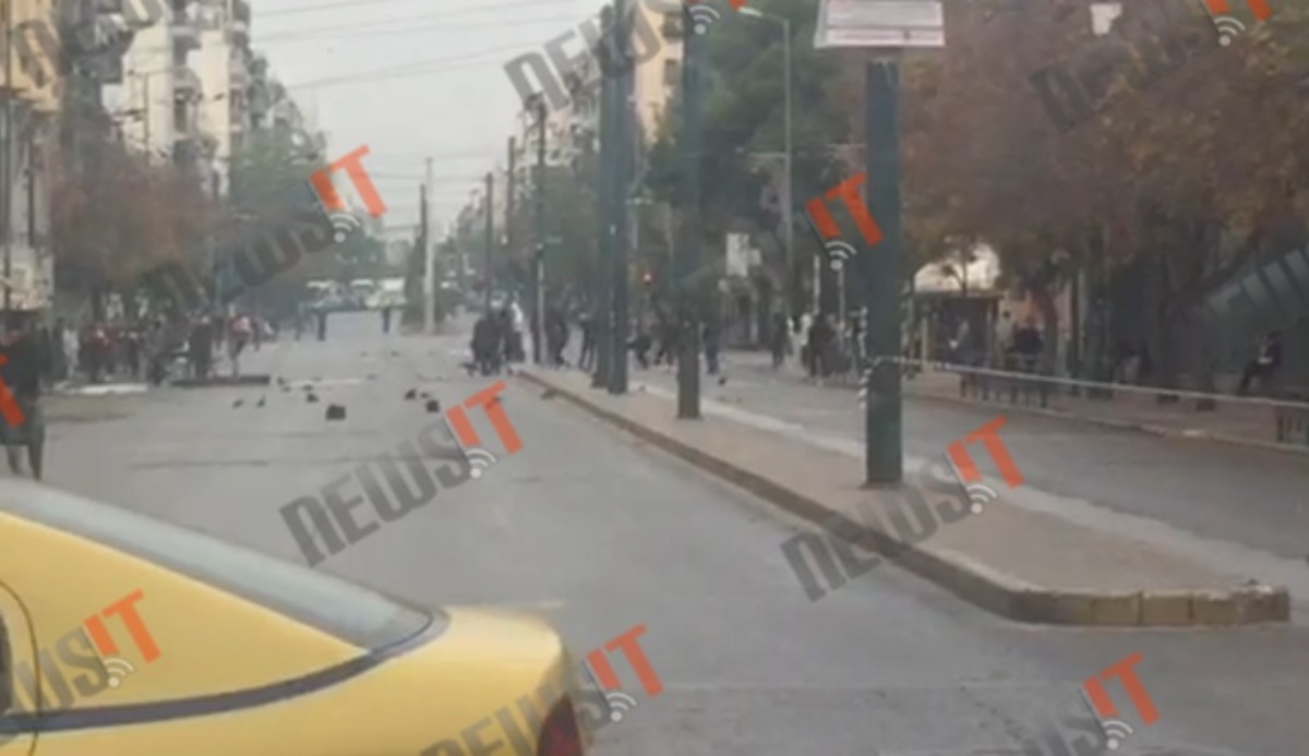 Σπάνε φανάρια στην Πατησίων