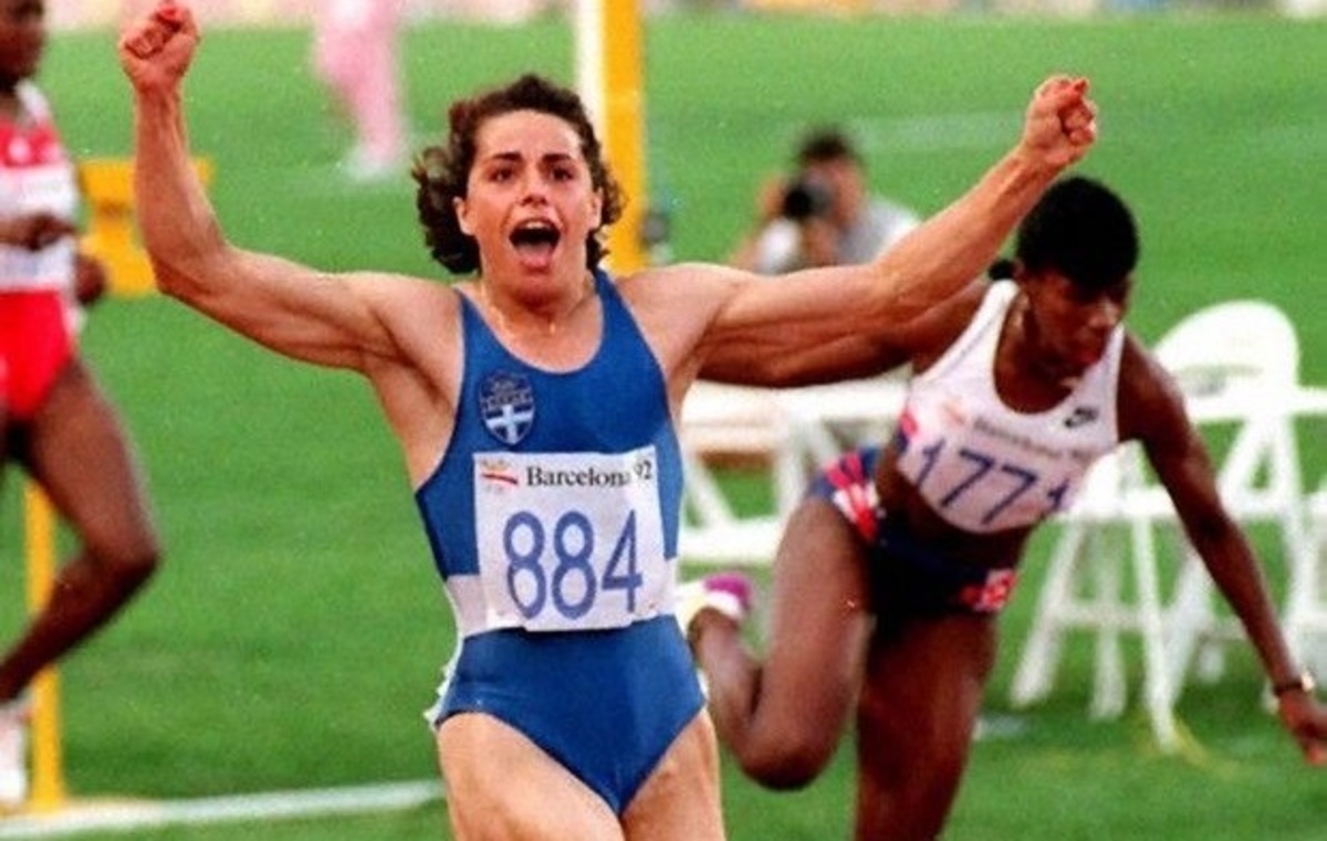 «Το σώμα της Βούλας Πατουλίδου είναι η απόλυτη αρμονία, έχετε ξαναδεί τέτοια γλυπτική ομορφιά;»