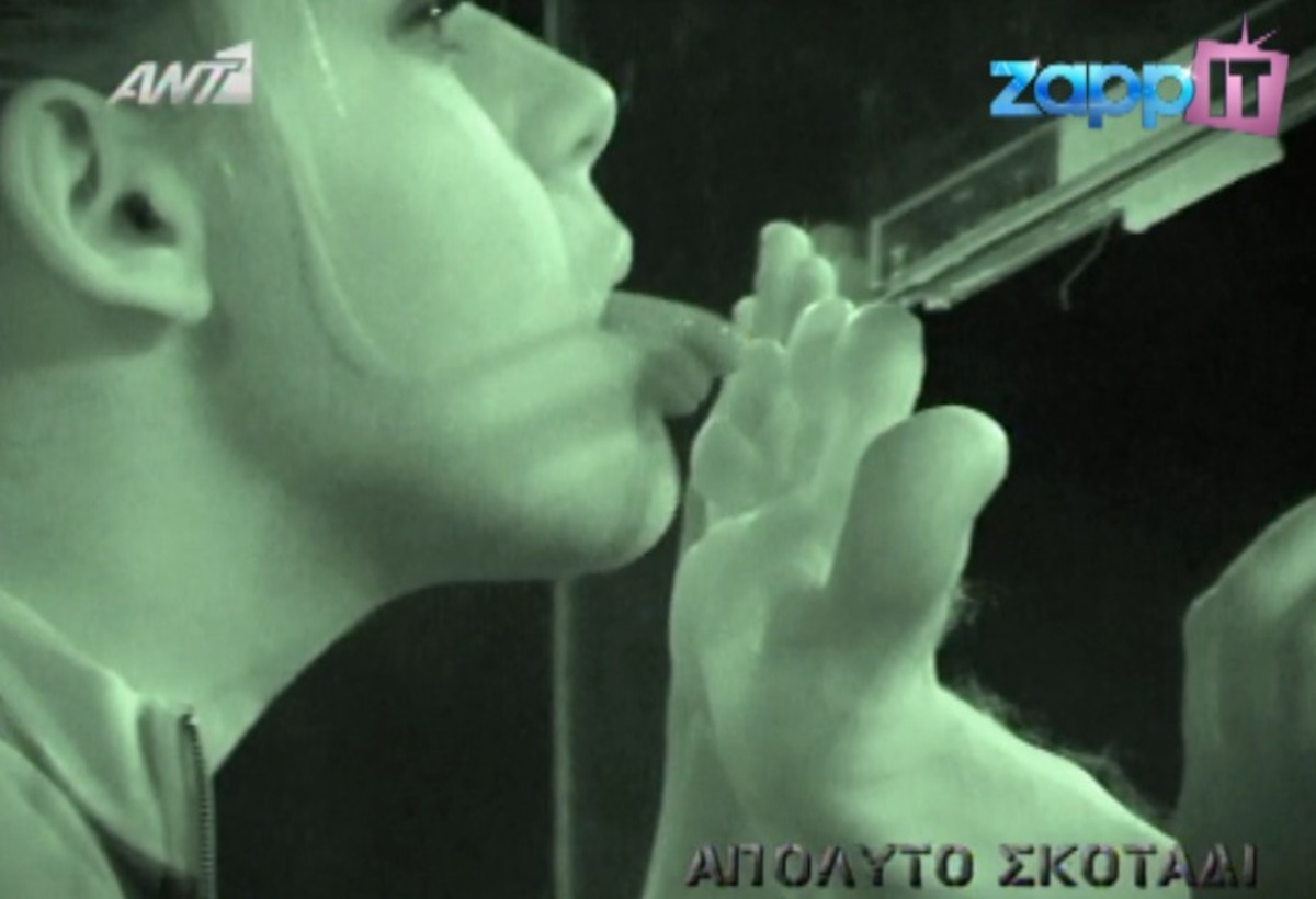 Η αηδιαστική δοκιμασία του “BLACK OUT” – Έγλυψαν πατούσες!