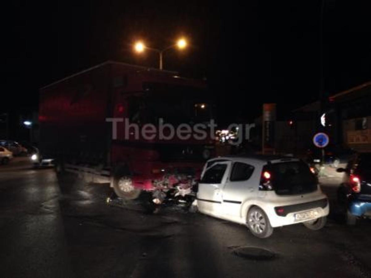 Τρομακτικό τροχαίο με 20χρονο τραυματία στην Πάτρα (ΒΙΝΤΕΟ)