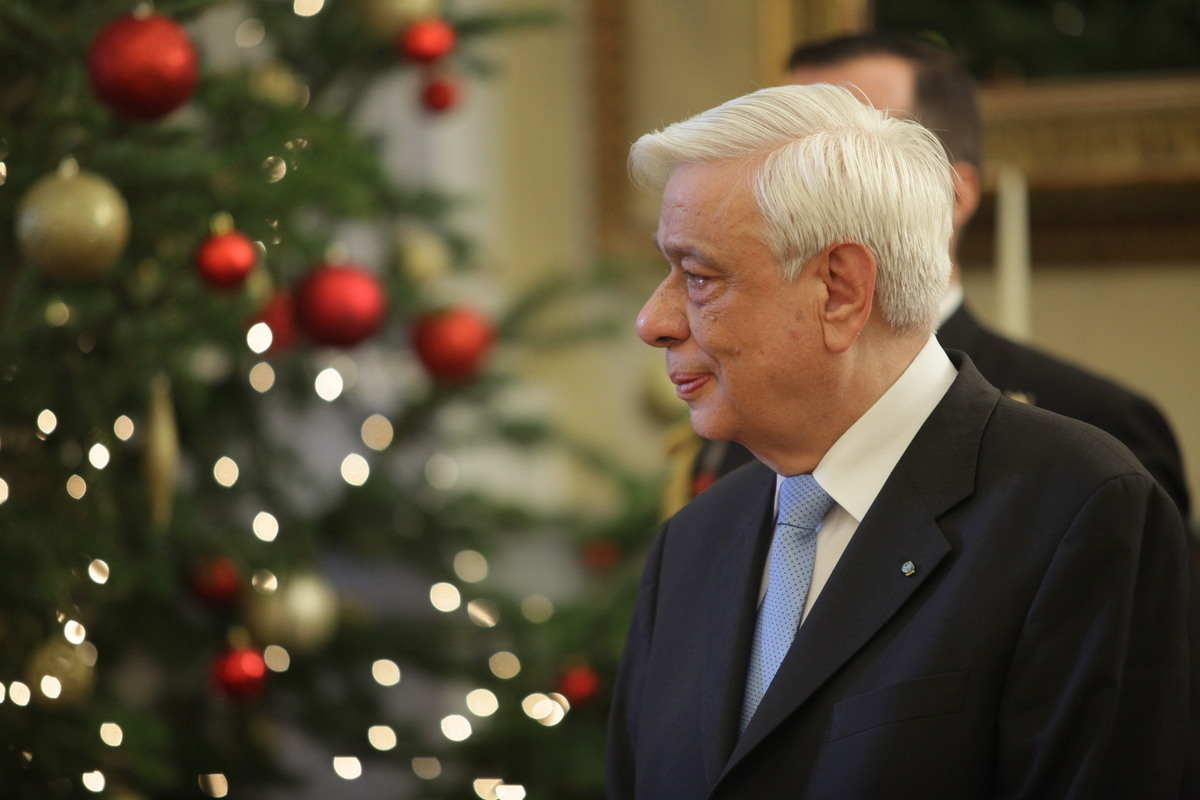 Πρωτοχρονιά 2016: Το μήνυμα του Προέδρου της Δημοκρατίας για το νέο έτος
