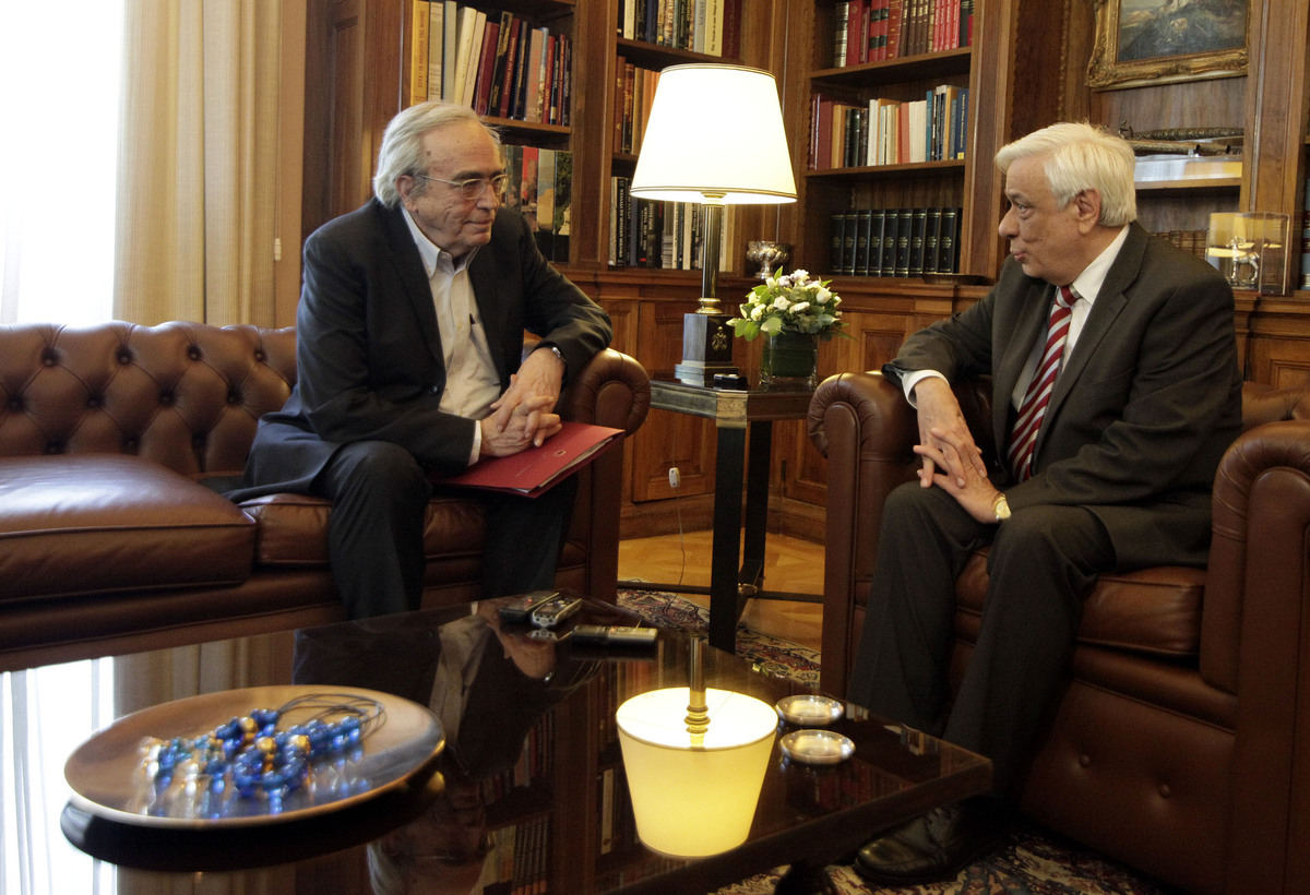 Παυλόπουλος: «Το ΙΟΒΕ μπορεί να συμβάλει τα μέγιστα ώστε η ελληνική οικονομία να βρει το δρόμο της»