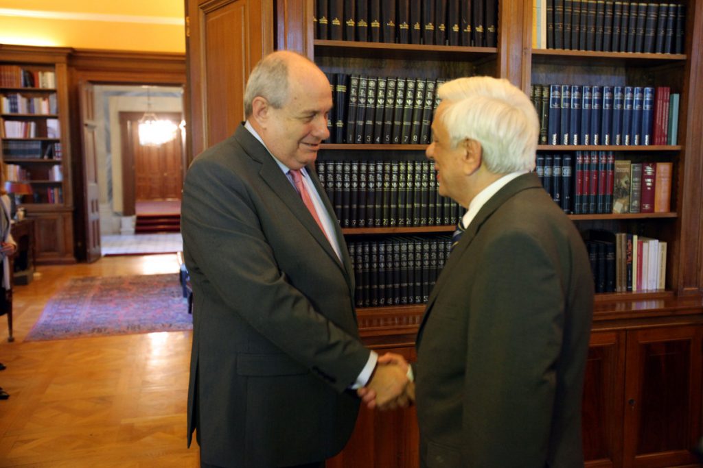 Παυλόπουλος: «Στείρες κομματικές αντιπαραθέσεις σε κρίσιμες ώρες, δεν μπορεί να υπάρχουν»