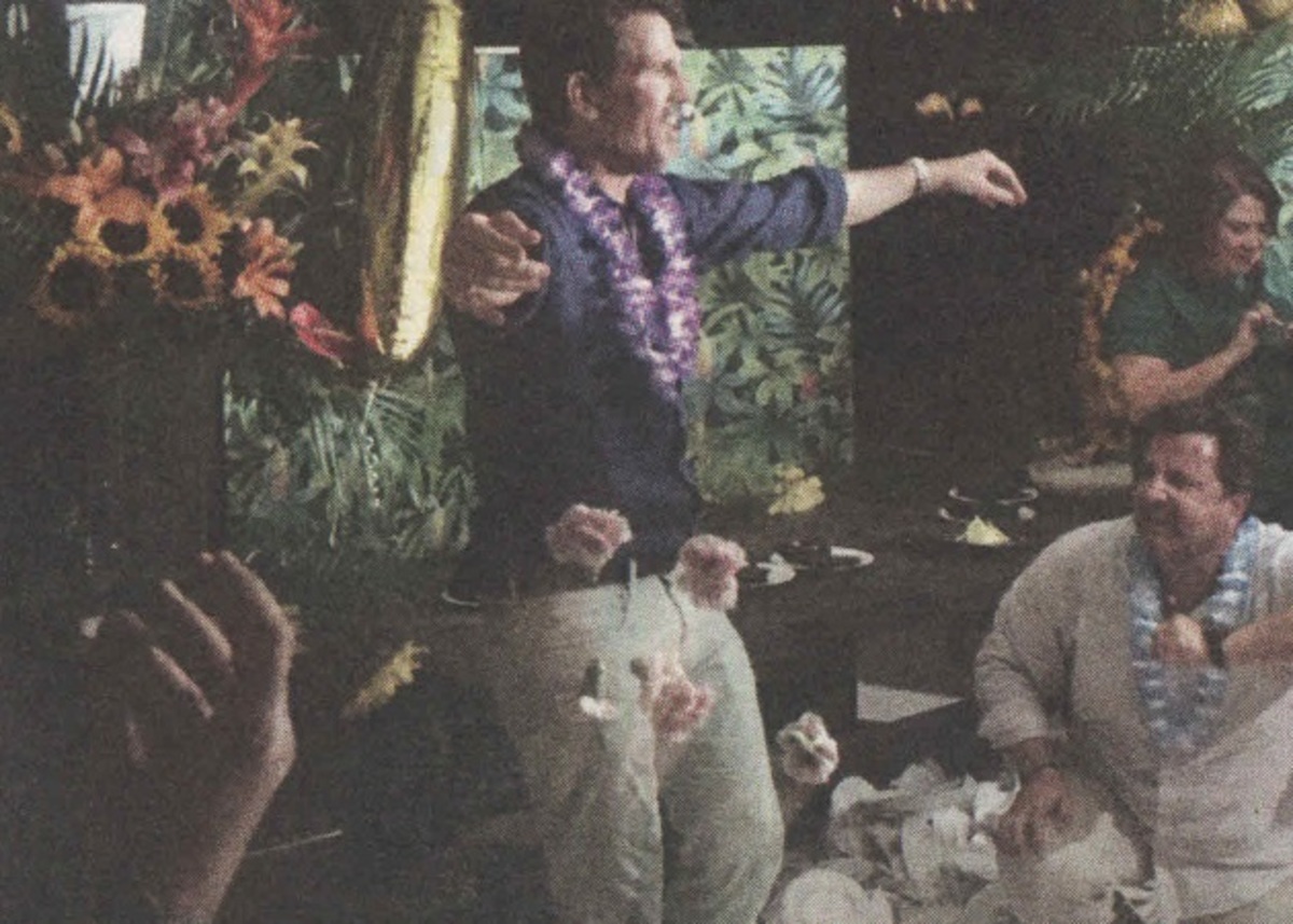 Το βαρύ ζεϊμπέκικο του Παύλου! ΦΩΤΟ