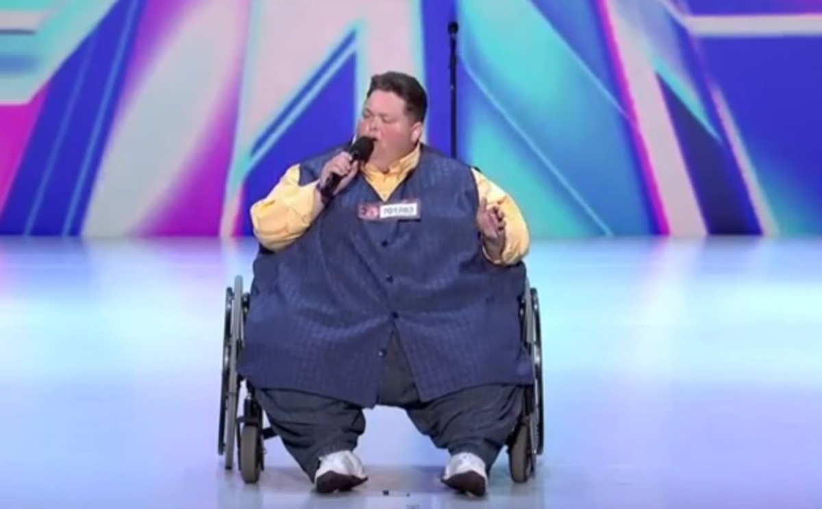 Διαγωνιζόμενος στο X-FACTOR που ζυγίζει 250 κιλά συγκλονίζει με την ερμηνεία του!