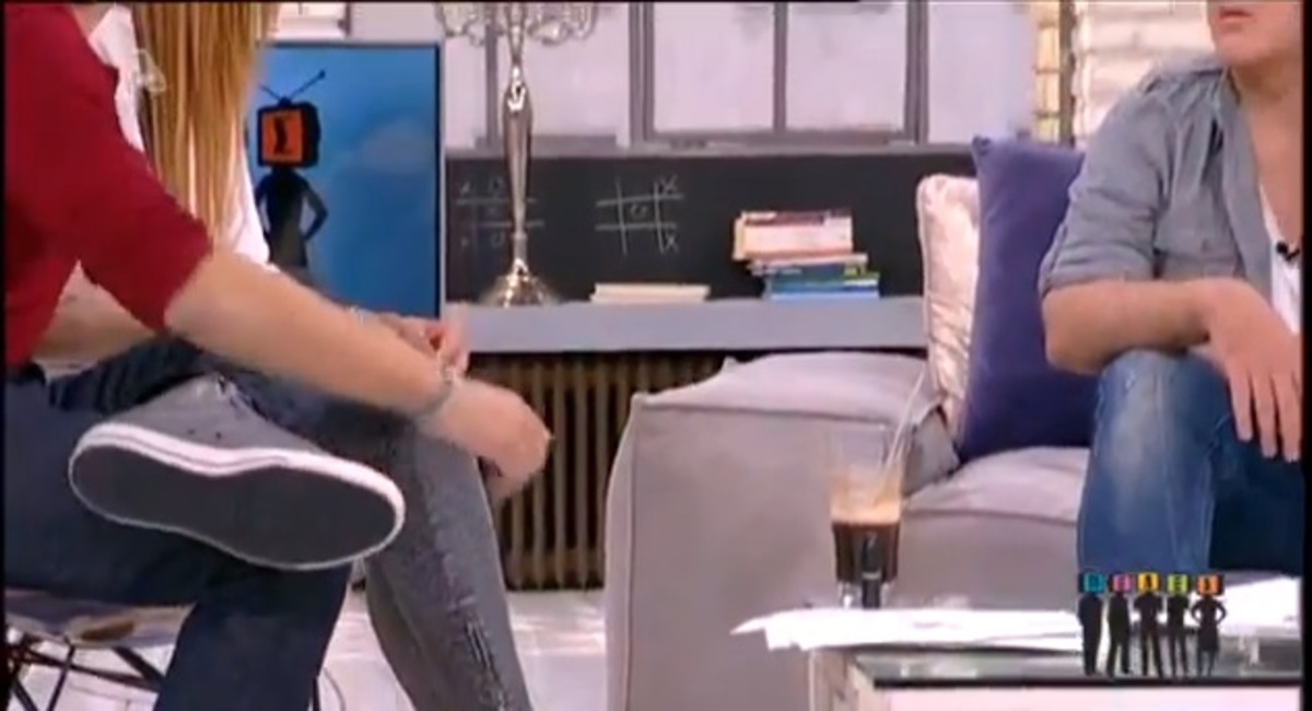 Πολύ γνωστός ηθοποιός περιγράφει: “Έχω παίξει μπουνιές όταν έχει πέσει η αυλαία σε παράσταση”!