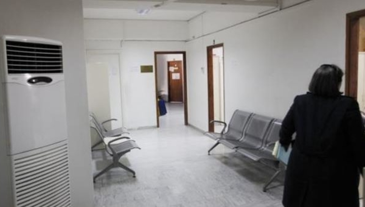 Μπάχαλο η πρώτη ημέρα στο ΠΕΔΥ! Όλα τα παρατράγουδα