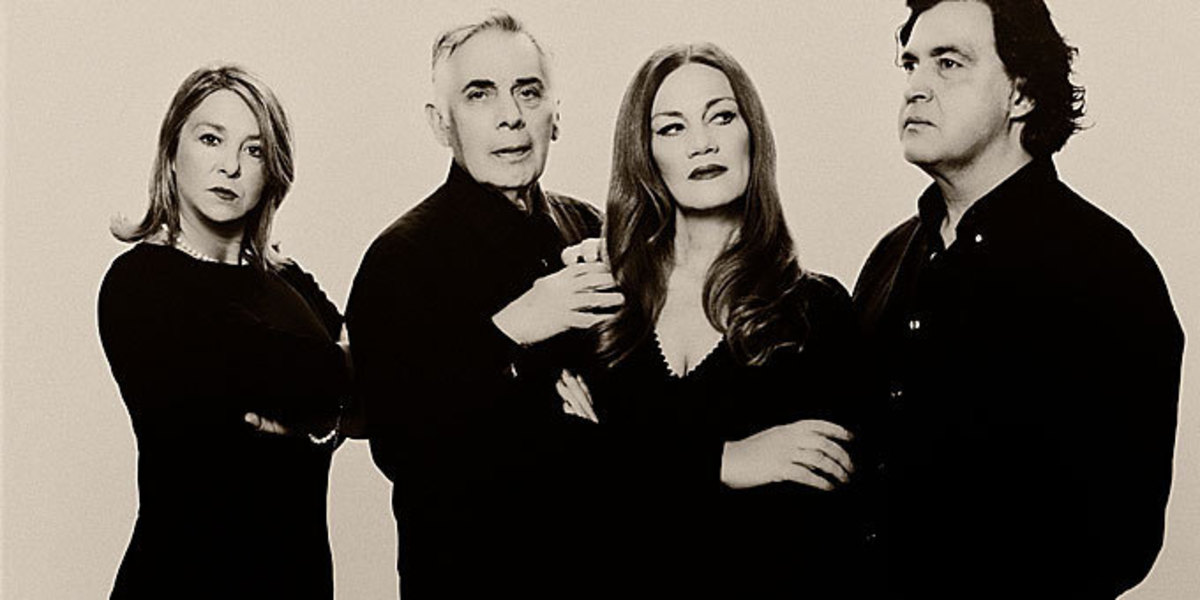 Ο Θεοδόσης Πελεγρίνης επιστρέφει στο θεατρικό σανίδι!