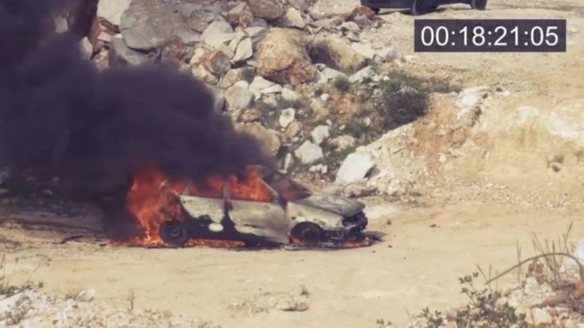 Η Πυροσβεστική ανατινάζει αυτοκίνητα με υγραέριο για να δοκιμάσει την ασφάλειά τους! (VIDEO)