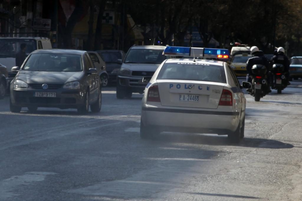 Απατεώνες εξαπάτησαν ηλικιωμένη