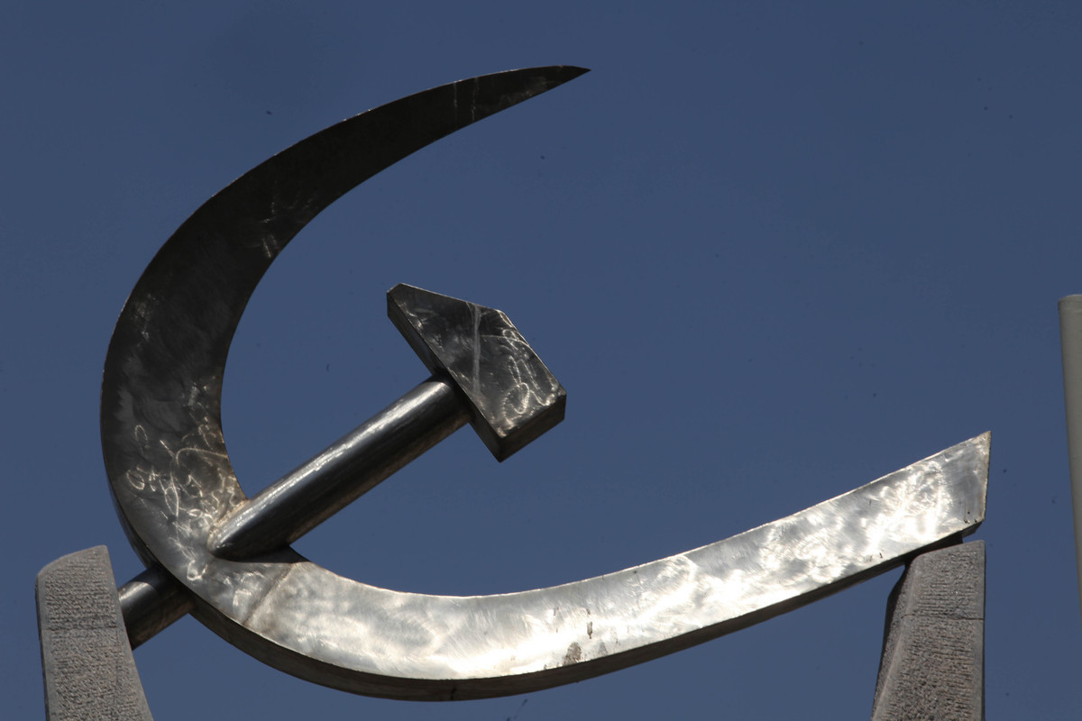 Το ΚΚΕ καταγγέλλει την Κωνσταντοπούλου για το επεισόδιο με τον Λαγό