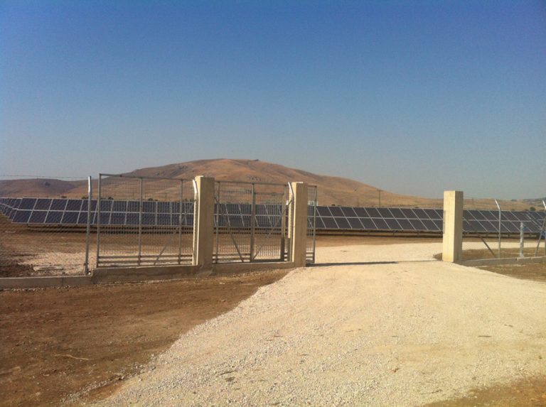 Δυο νέα φωτοβολταϊκά πάρκα στη Θεσσαλία