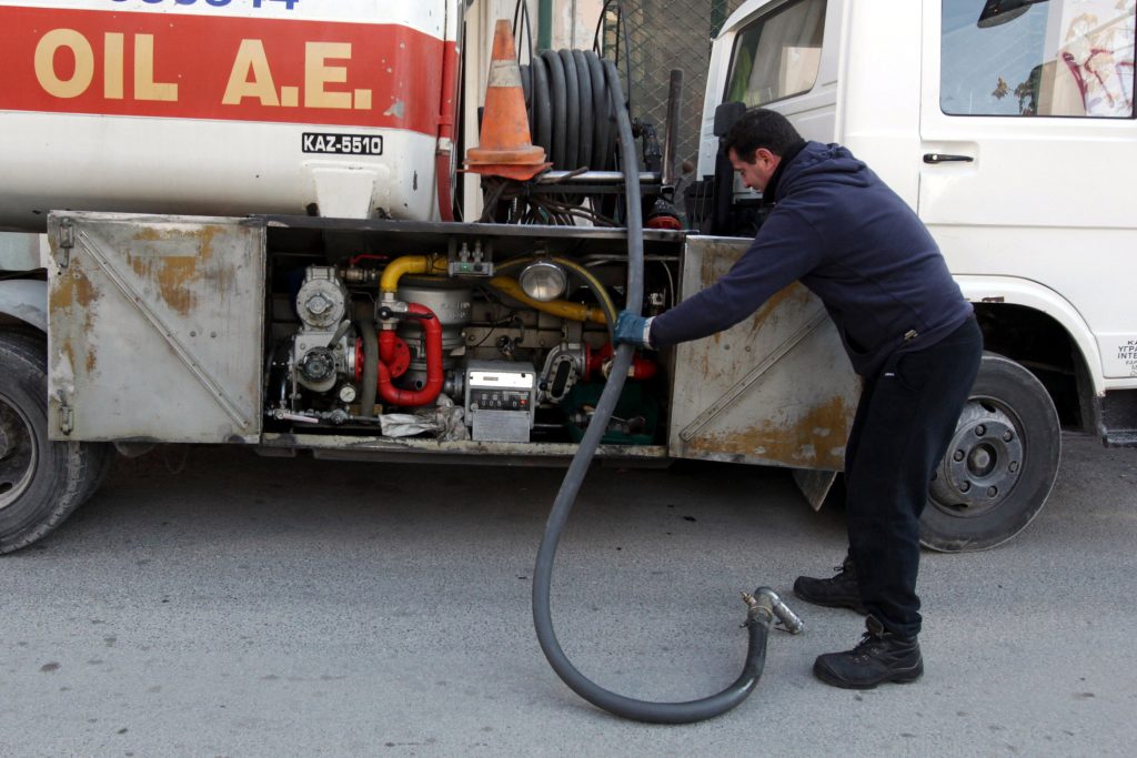 Μειώνεται η τιμή του πετρελαίου θέρμανσης, εκτιμά ο ΣΕΕΠΕ