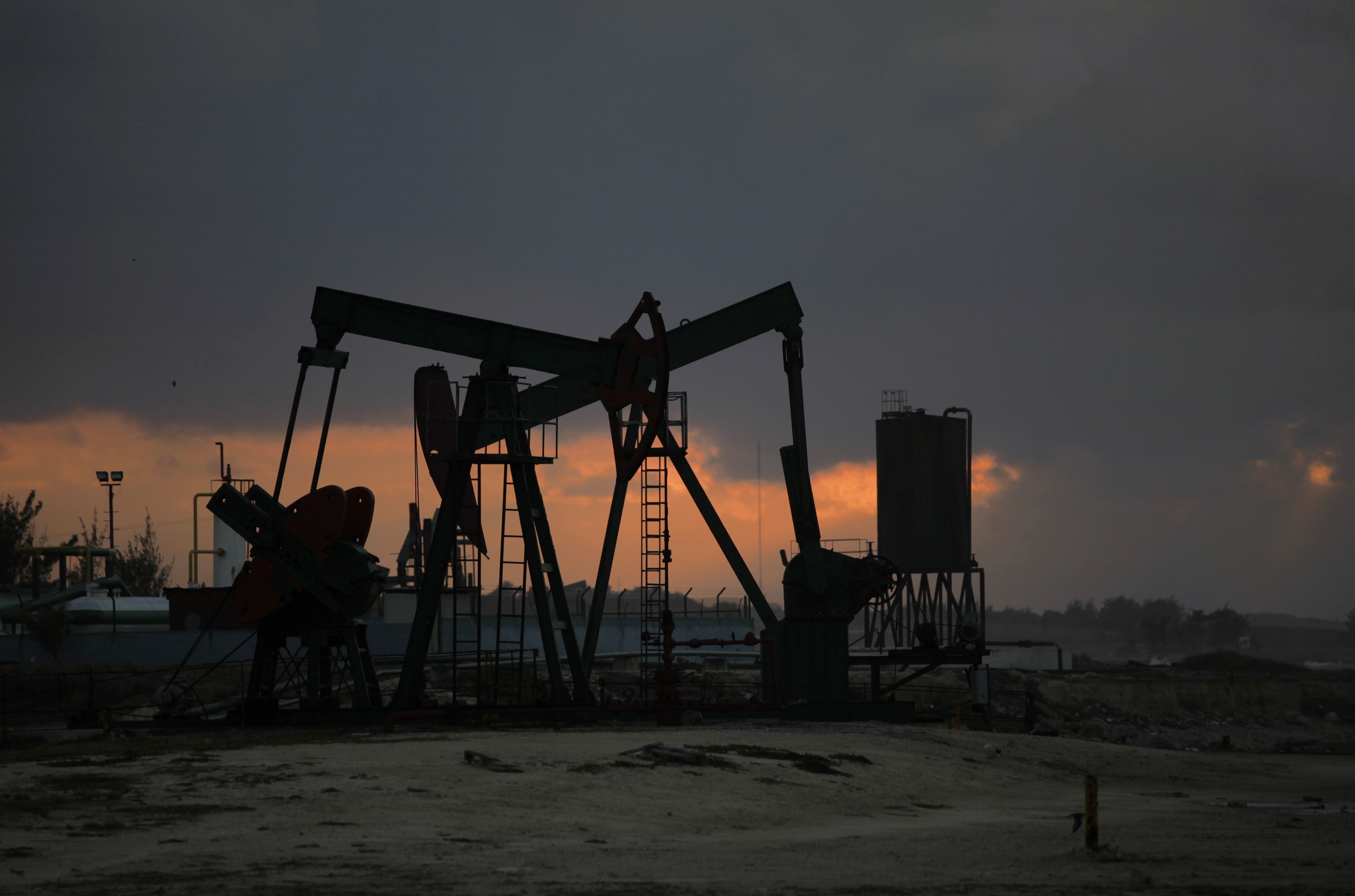 Το πετρέλαιο και το φυσικό αέριο δεν είναι πάντα χρυσός – Τι έγινε στις χώρες που βρήκαν κοιτάσματα