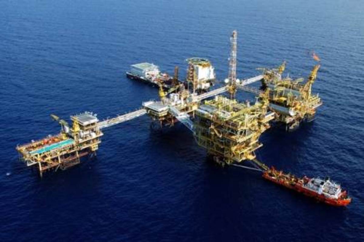 Στα χέρια του πρωθυπουργού η μυστική μελέτη για φυσικό αέριο και πετρέλαιο νότια της Κρήτης – Γίνεται λόγος για όφελος μαμούθ έως 1,3 τρισ. δολάρια
