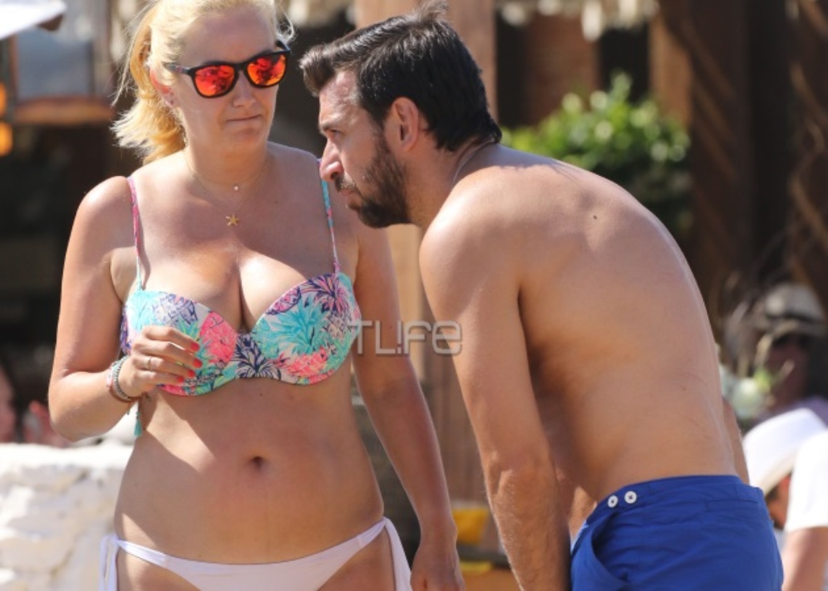 Η σύζυγος του Πετρέλη χωρίς ρετούς στην παραλία!