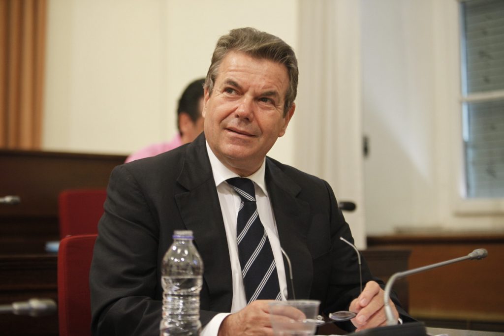 Πετρόπουλος: Τον Σεπτέμβριο το τσεκούρι στις επικουρικές συντάξεις!