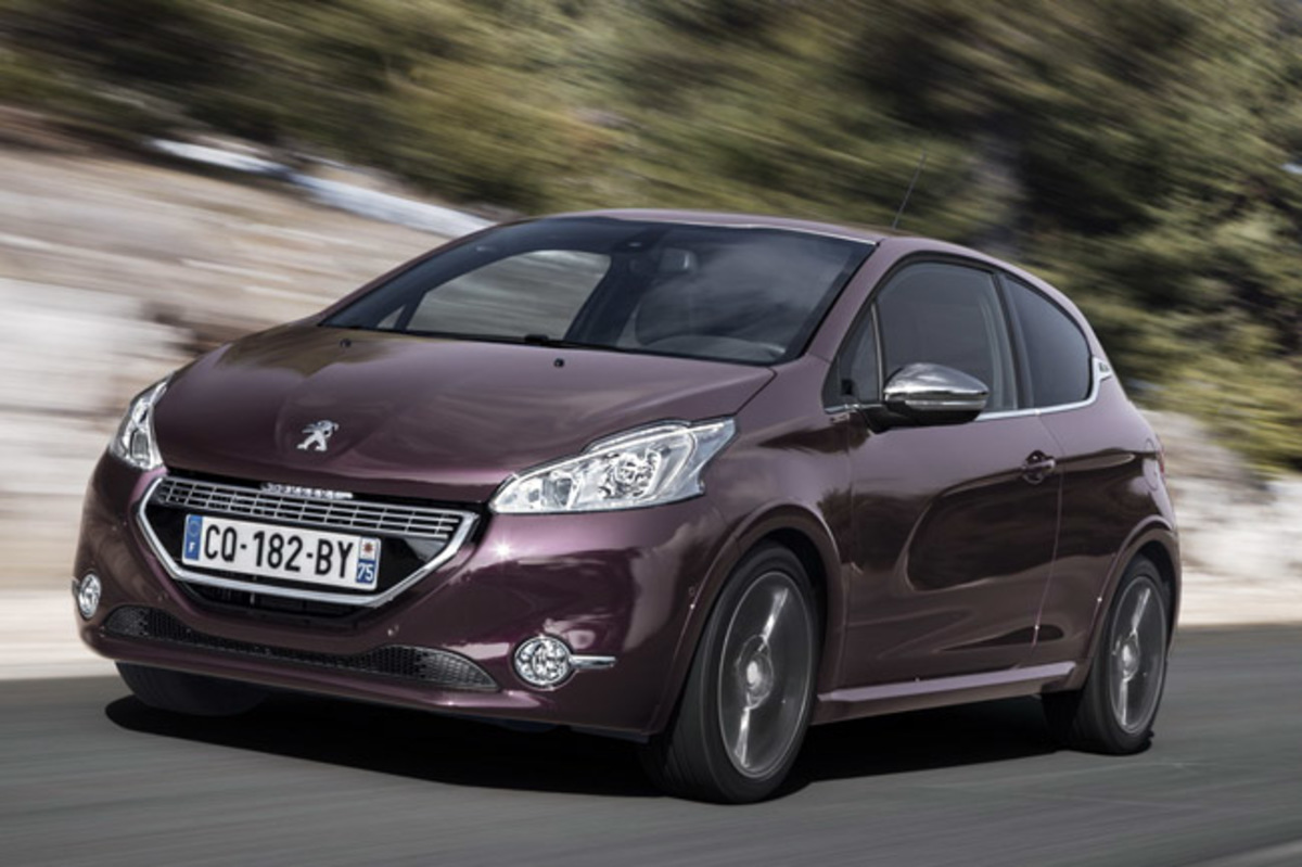 Οδηγούμε το νέο Peugeot 208 XY