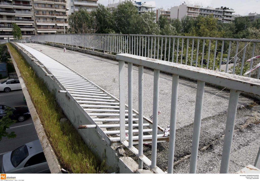 Έρχονται 100 πεζογέφυρες σε όλη την Αττική