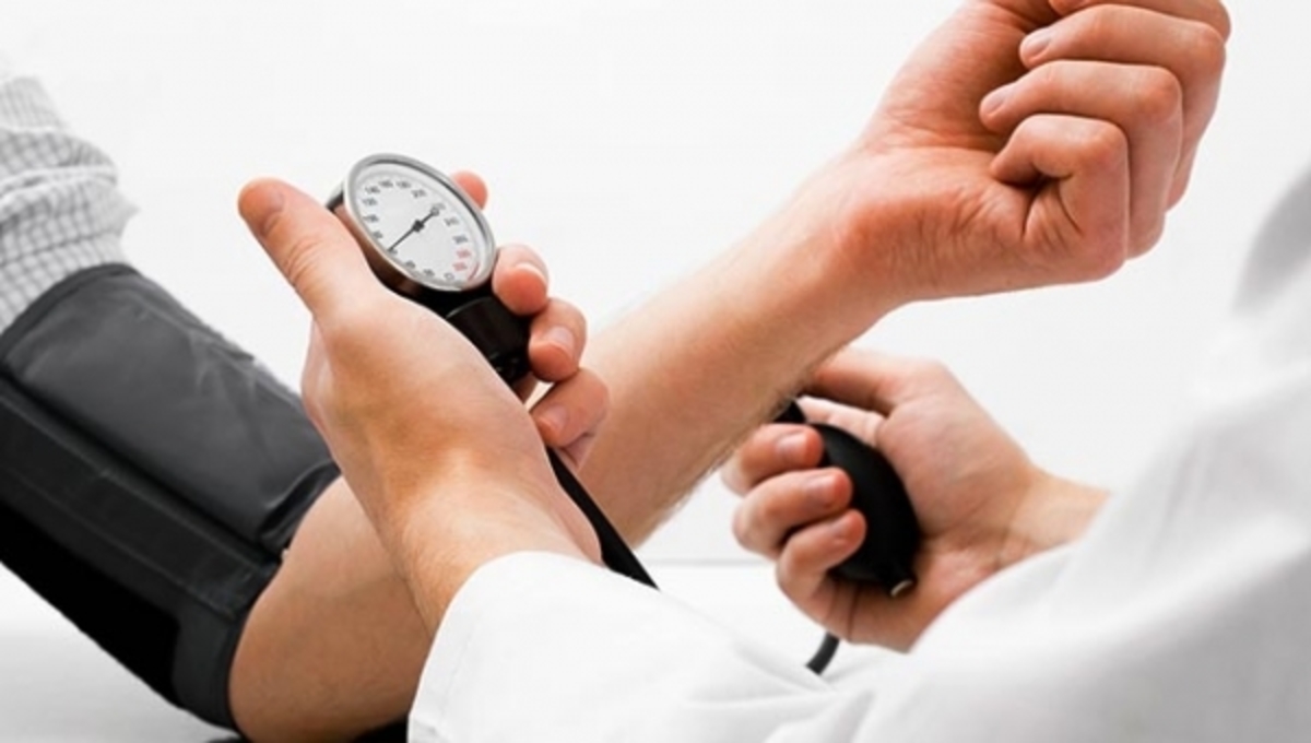 Η παρατήρηση ψαριών που κολυμπούν, μας ρίχνει την πίεση