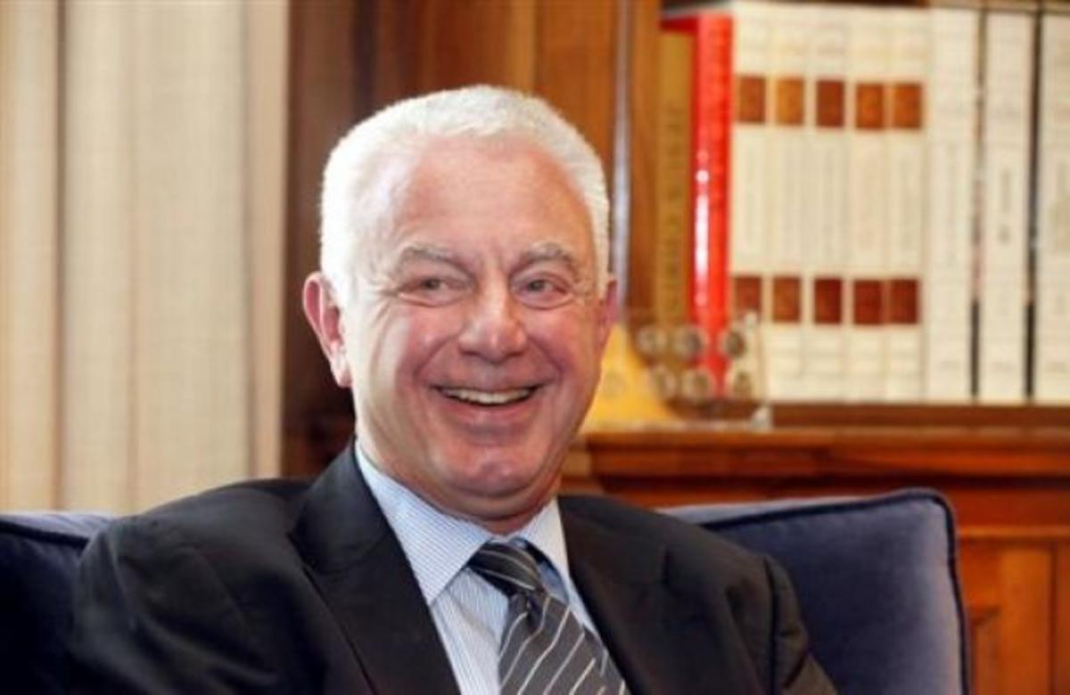 Το cd του νέου Πρωθυπουργού Παναγιώτη Πικραμμένου!