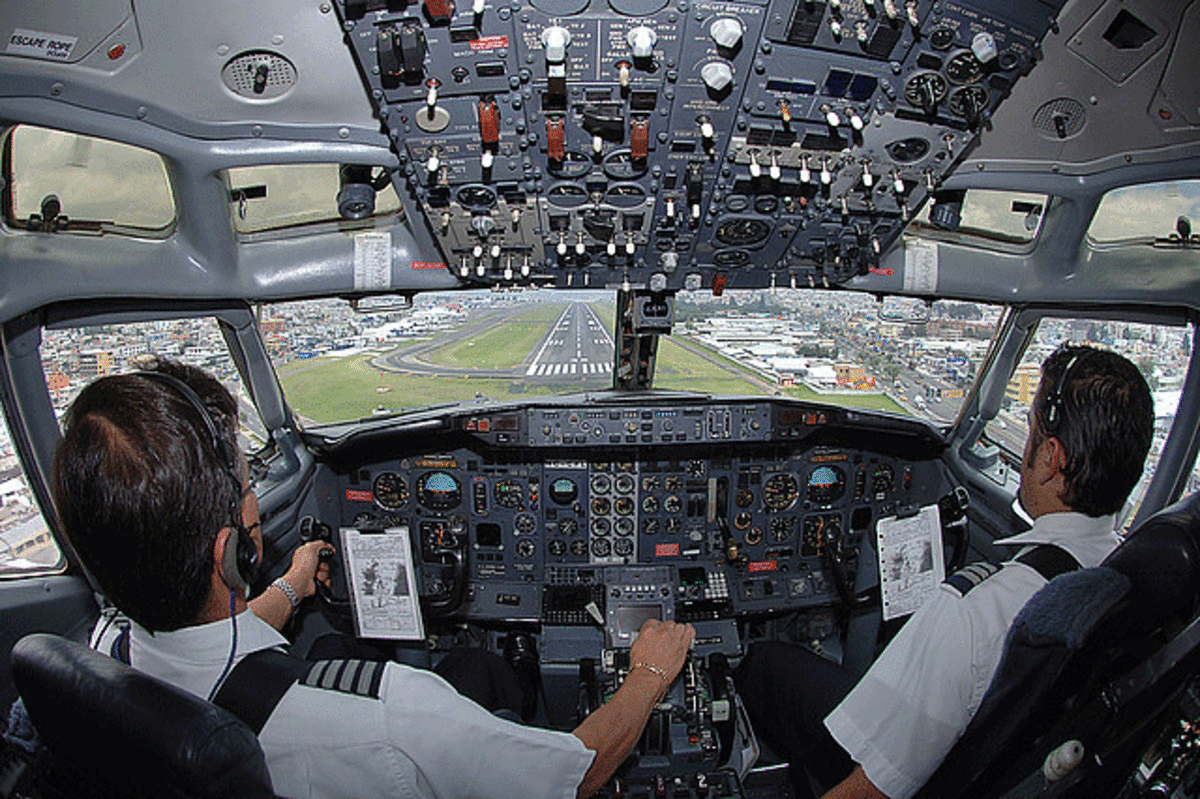 Πασίγνωστη ηθοποιός αποκάλυψε ότι έχει κάνει σεξ στο πιλοτήριο με τον κυβερνήτη και τον συγκυβερνήτη!