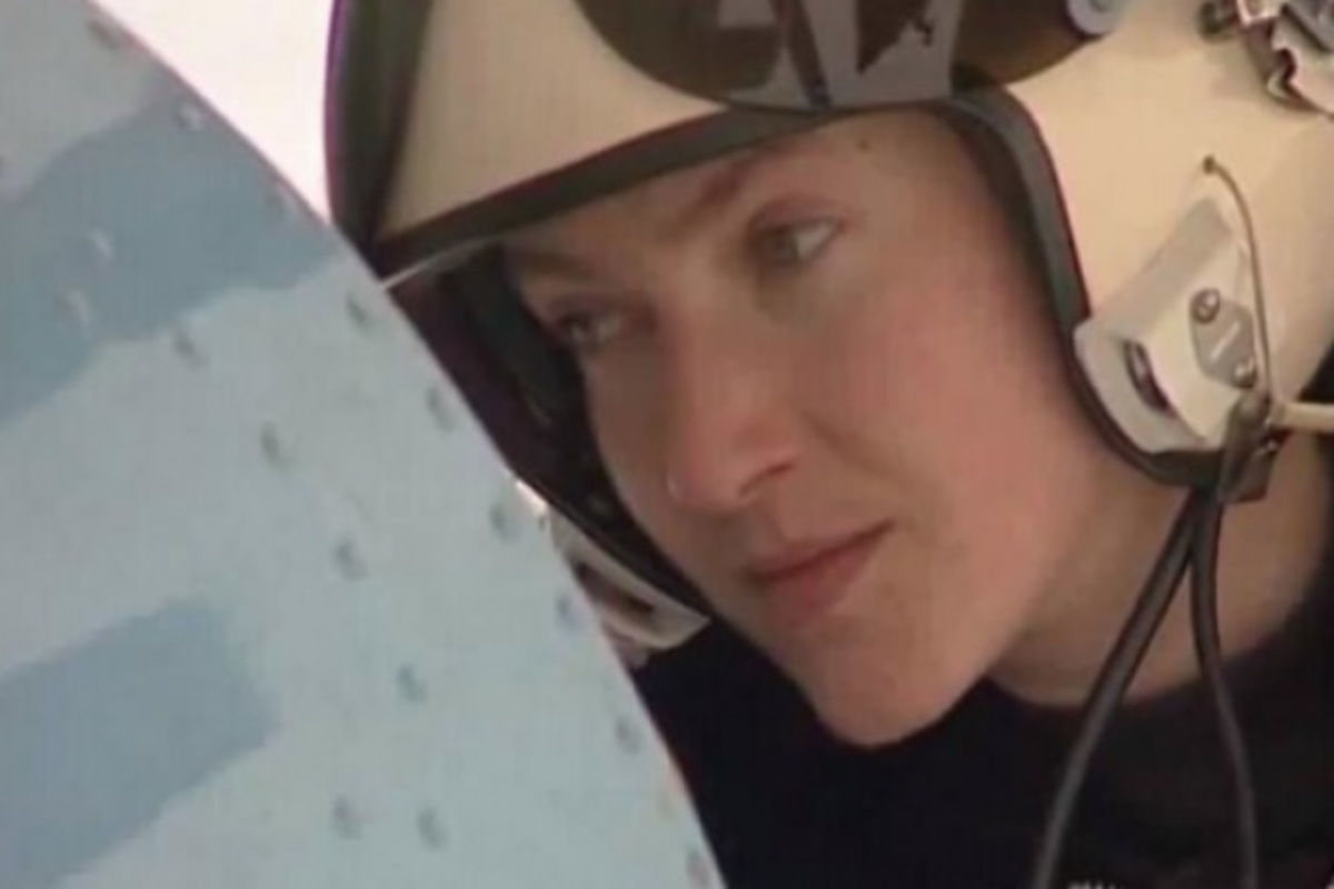 Αυτη είναι η Ουκρανή αιχμάλωτη πιλότος (ΦΩΤΟ – ΒΙΝΤΕΟ)
