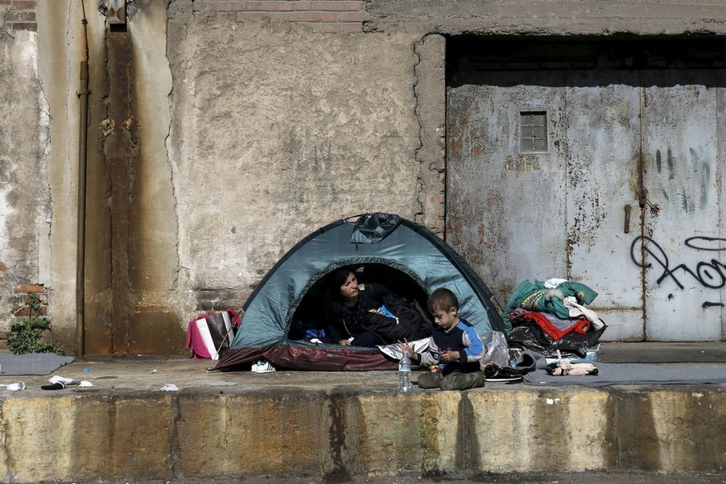 Αυστρία: 90 συγγραφείς στηρίζουν την Ελλάδα και “καρφώνουν” την κυβέρνησή τους