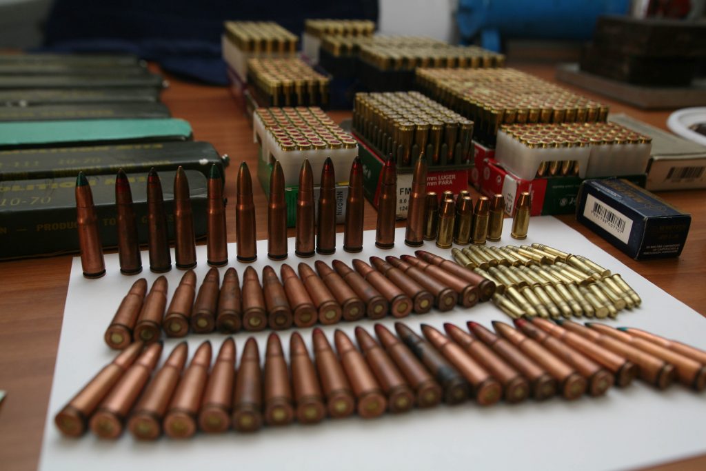 Έκρηξη με 3 τραυματίες σε εργοστάσιο πυρομαχικών