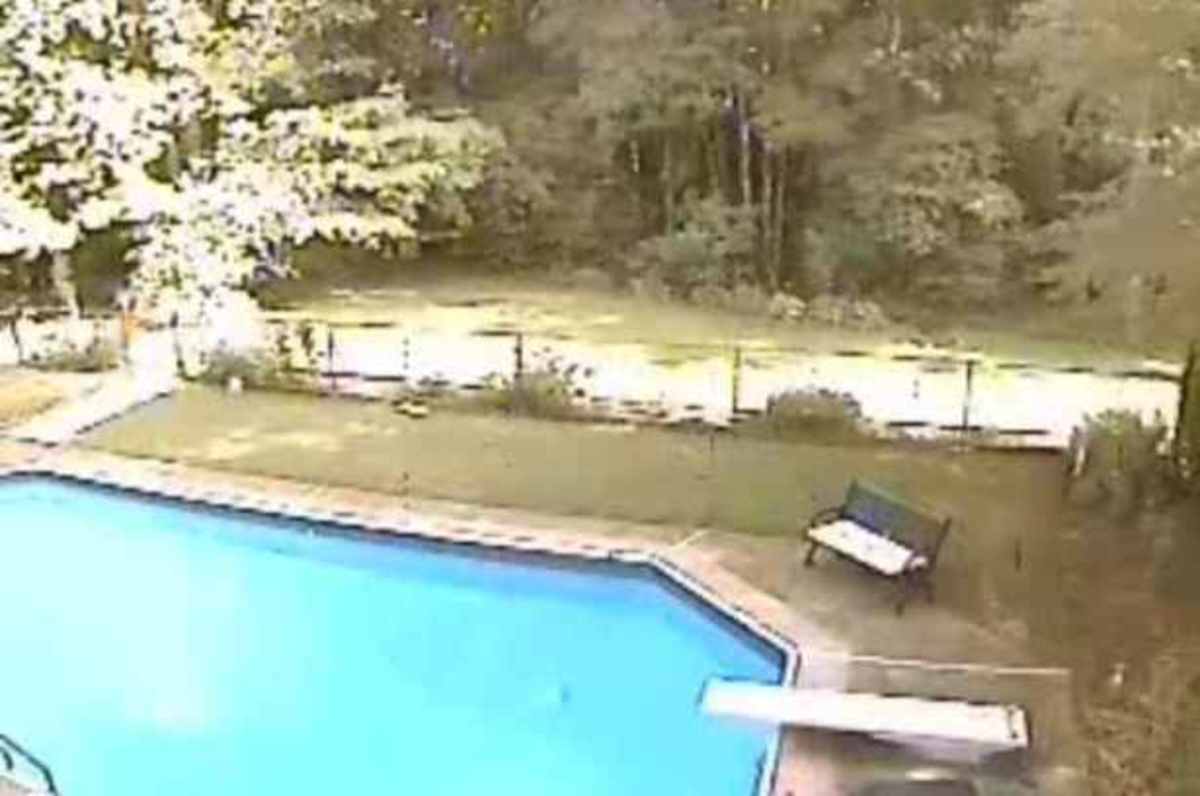 ΤΡΟΜΕΡΟ ατύχημα στην πισίνα – ΔΕΙΤΕ προσεκτικά τι θα συμβεί