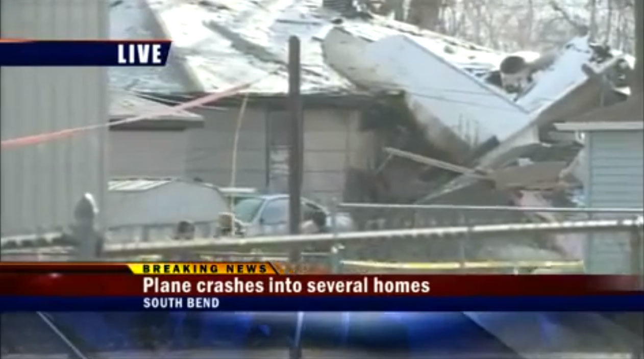 Αεροπλάνο έπεσε πάνω σε σπίτια! Δυο νεκροί
