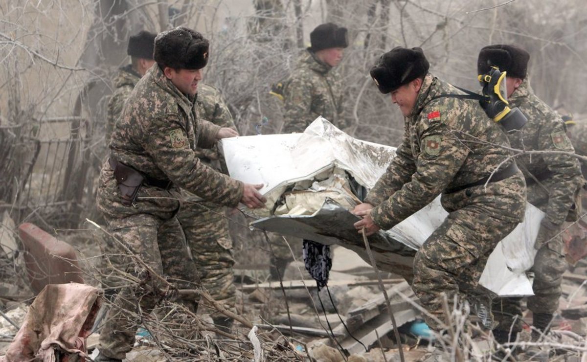Αεροπορική τραγωδία στο Κιργιστάν: Εντοπίστηκε ένα από τα μαύρα κουτιά  [pics, vids]