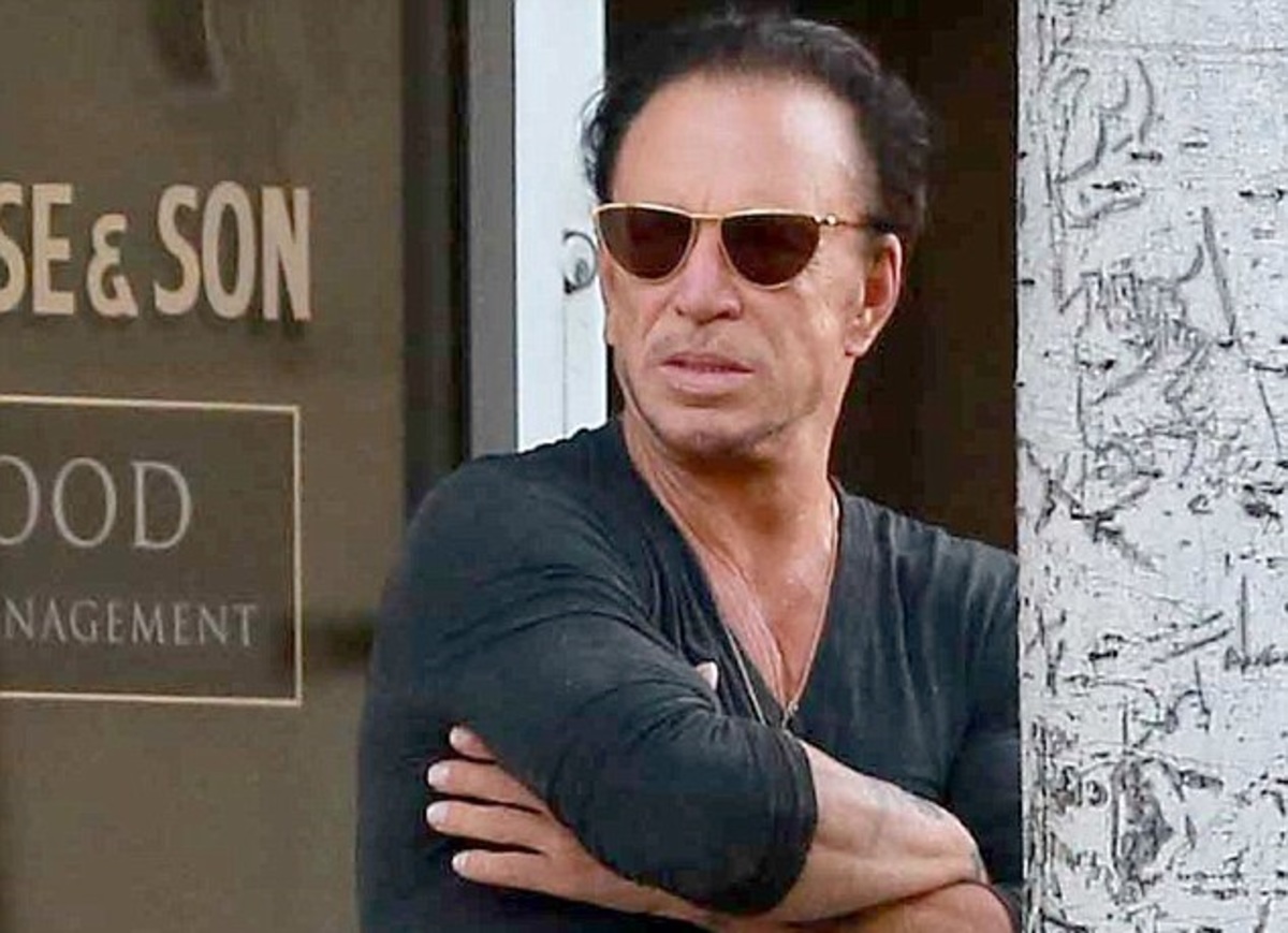 Αποκλείεται να αναγνωρίσετε τον διάσημο ηθοποιό μετά την πλαστική που έκανε!