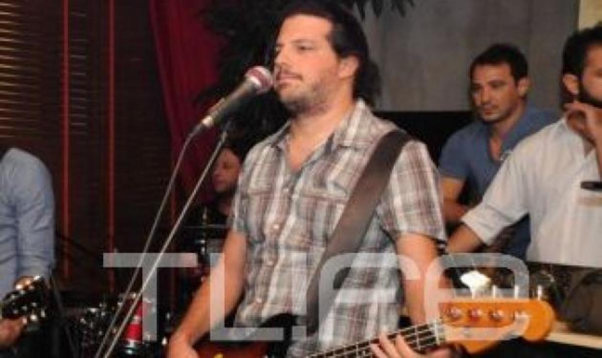 Ποιος είναι ο μπασίστας του Μ. Στρατή που σκοτώθηκε χθες τη νύχτα. Πως έγινε το τραγικό συμβάν