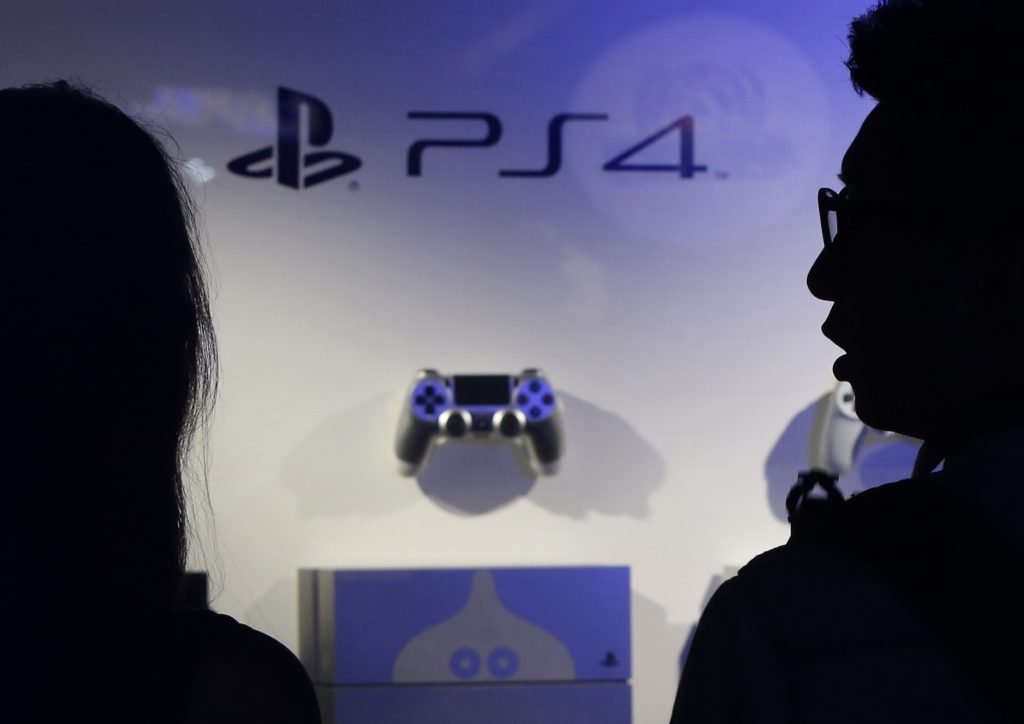 Νέα επίθεση χάκερ σε Sony και Microsoft – Ανέλαβε με tweet την ευθύνη