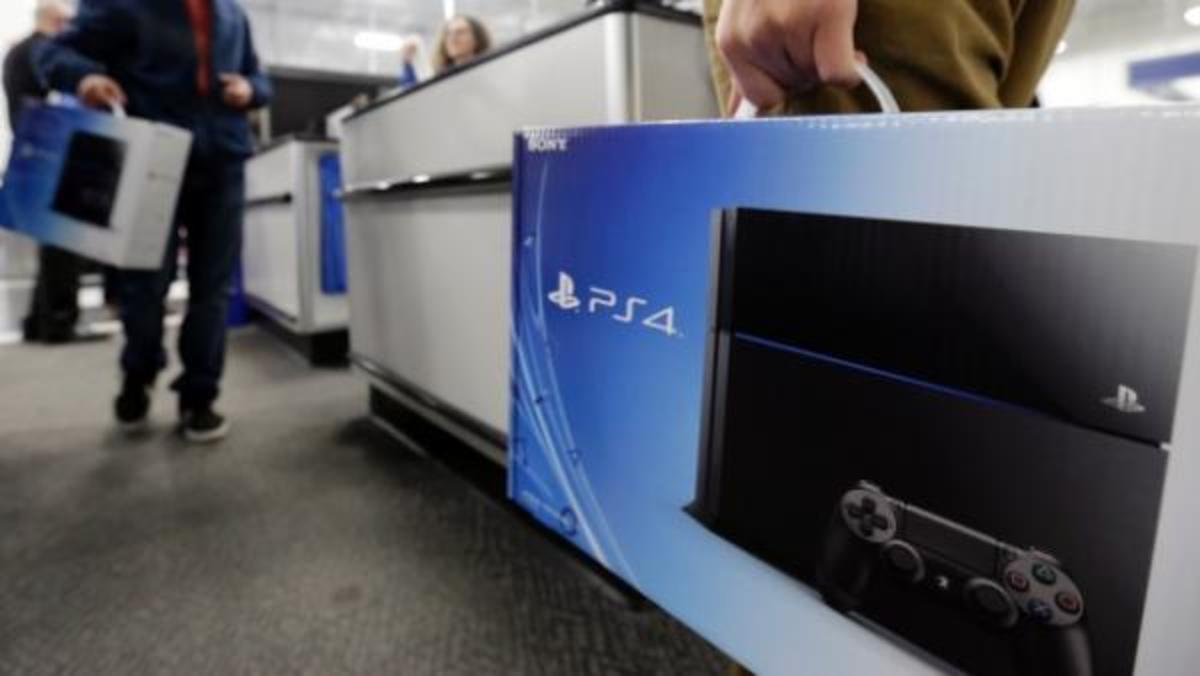 Συνεχίζει να είναι πρώτο σε πωλήσεις το PlayStation 4