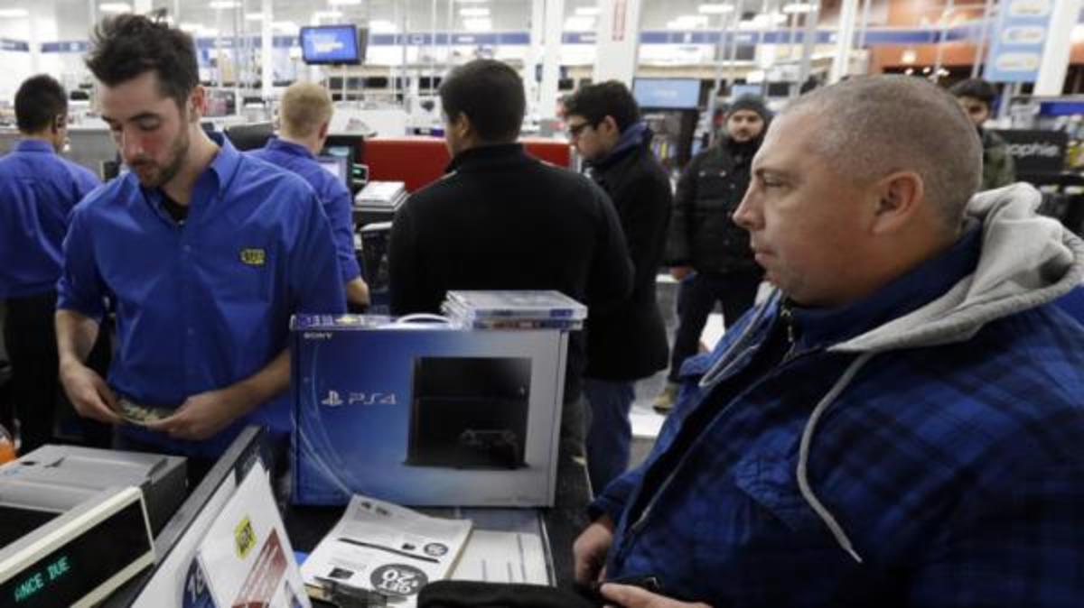 Το PS4 κυκλοφορεί στην Ελλάδα!