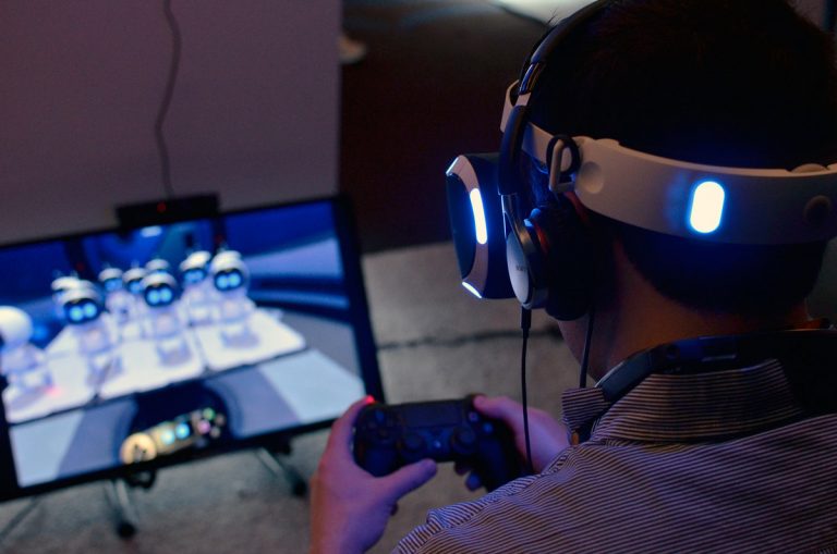 Πως να καθαρίσετε το Playstation VR;
