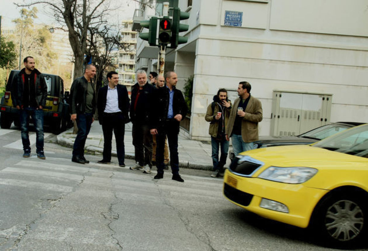 Οι άνθρωποι πίσω από την κατάληψη στο City Plaza – Δύο πρώην συνεργάτες του Αλέξη Τσίπρα και μία πρώην βουλευτής του ΣΥΡΙΖΑ