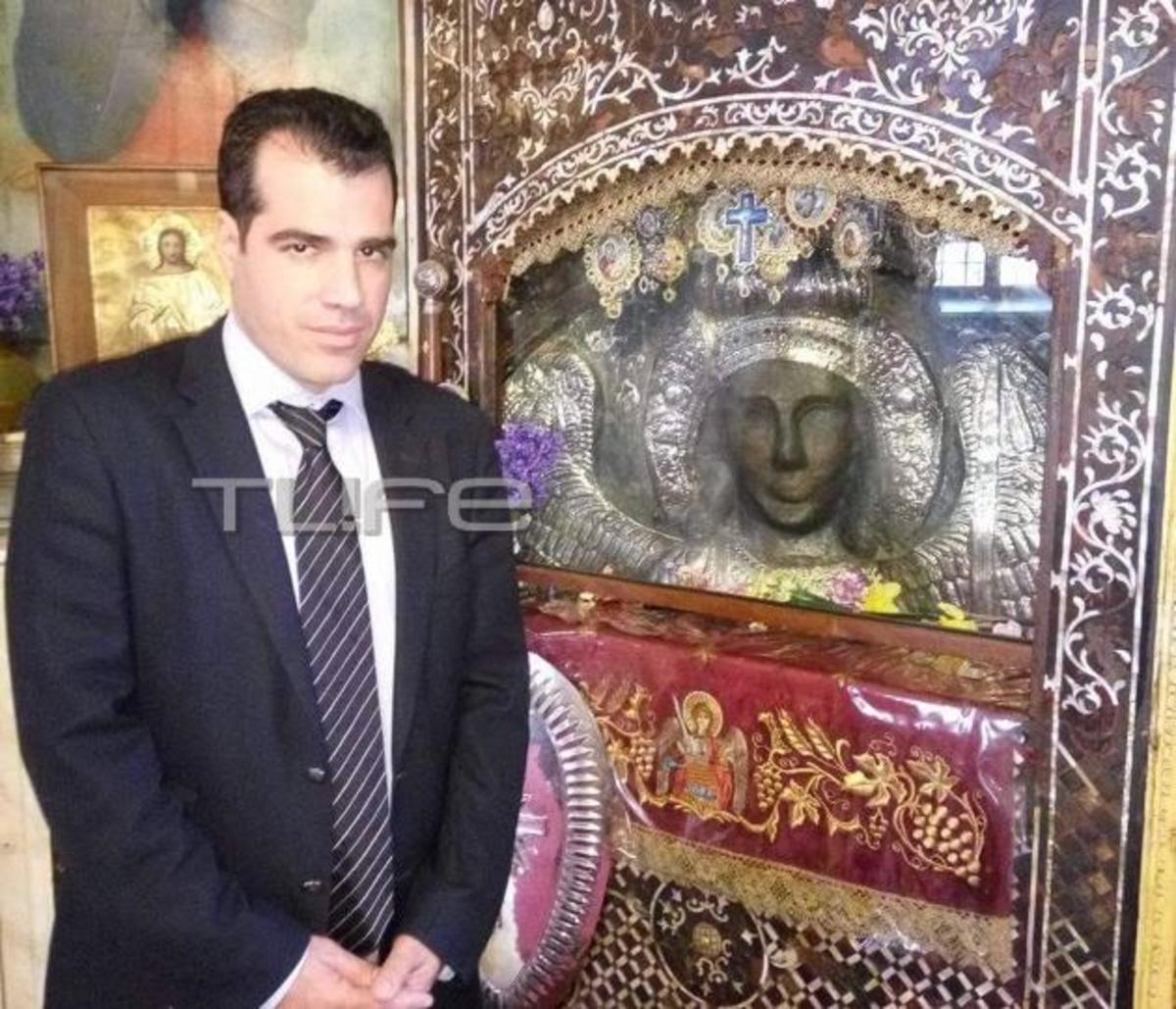 Θάνος Πλεύρης: Στον Ταξιάρχη για το τάμα που έκανε η σύζυγός του όταν ήταν στο νοσοκομείο! [pics]