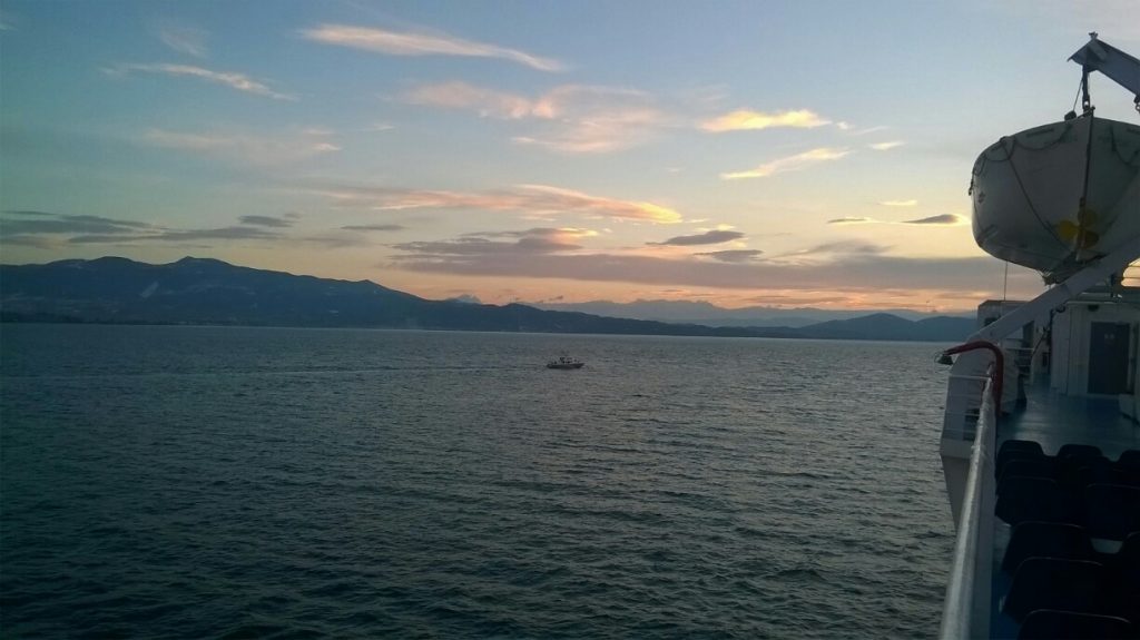 Ακυβέρνητο πλοίο στον Παγασητικό