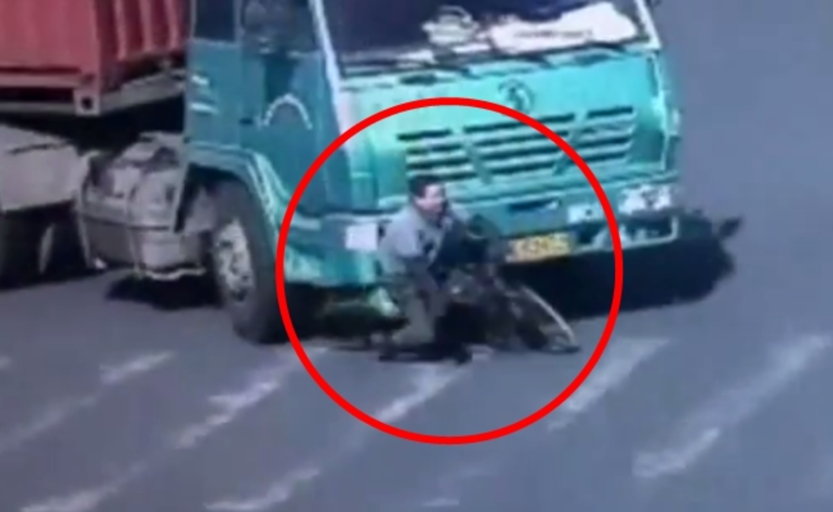 Συγκλονιστικό βίντεο: Ο ποδηλάτης που ξεγέλασε τον θάνατο!