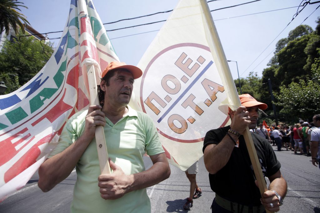 Καταλήψεις δημαρχείων και άλλων υπηρεσιών αποφάσισε η ΠΟΕ – ΟΤΑ