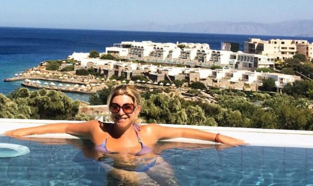 Χριστίνα Πολίτη: Με τον πρώην σύζυγό της στην Κρήτη!