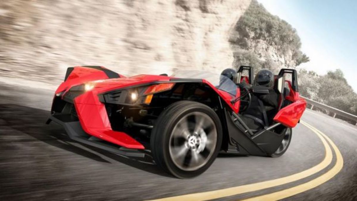 Aυτοκίνητο ή μοτοσυκλέτα; Το Polaris Slingshot προσφέρει και τα 2 σε 1 (VIDEO)