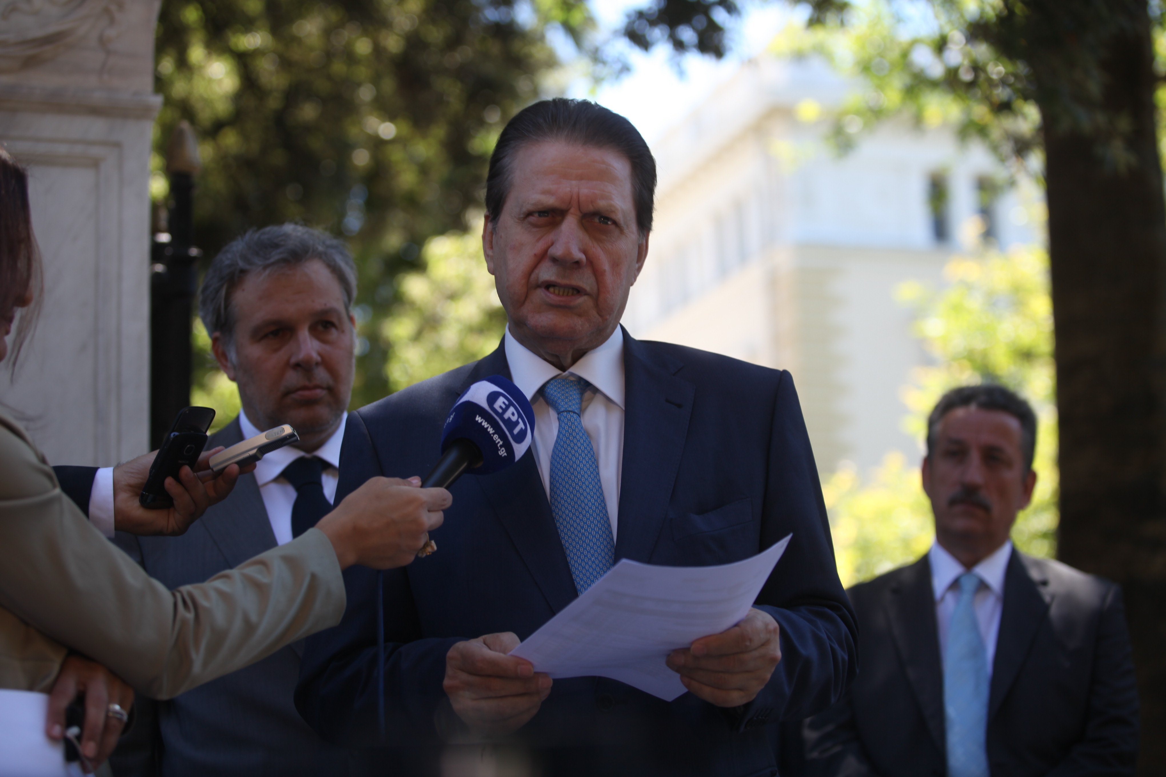 Μπουρλότο στην κυβέρνηση από τον Πολύδωρα – Ζήτησε συνεργασία με τη Χρυσή Αυγή