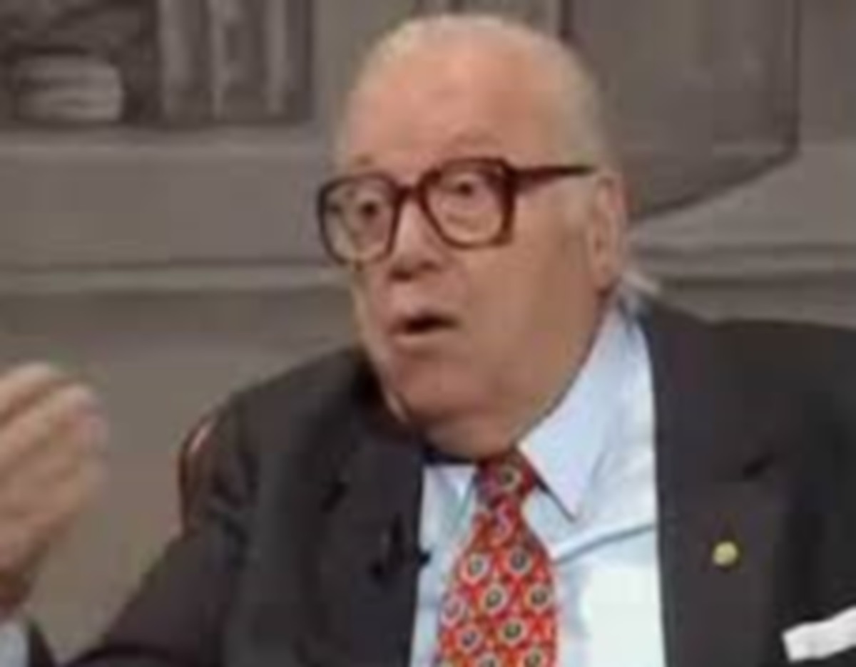 Πέθανε ο Πολυχρόνης Ενεπεκίδης